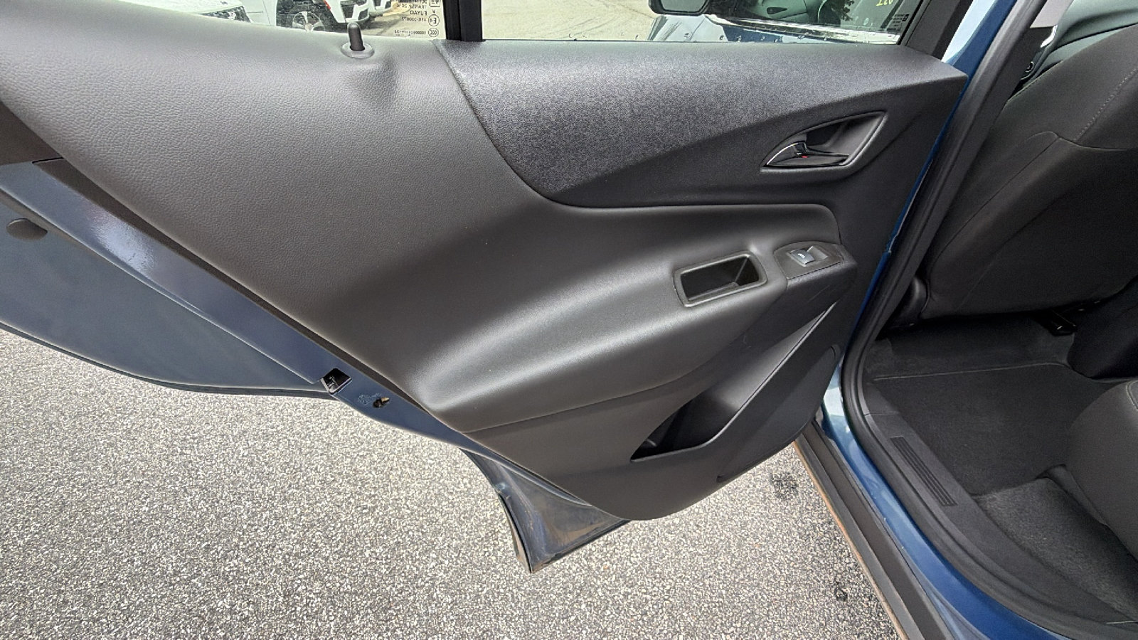 Used 2024 Chevrolet Equinox LT AWD/4WD image 22