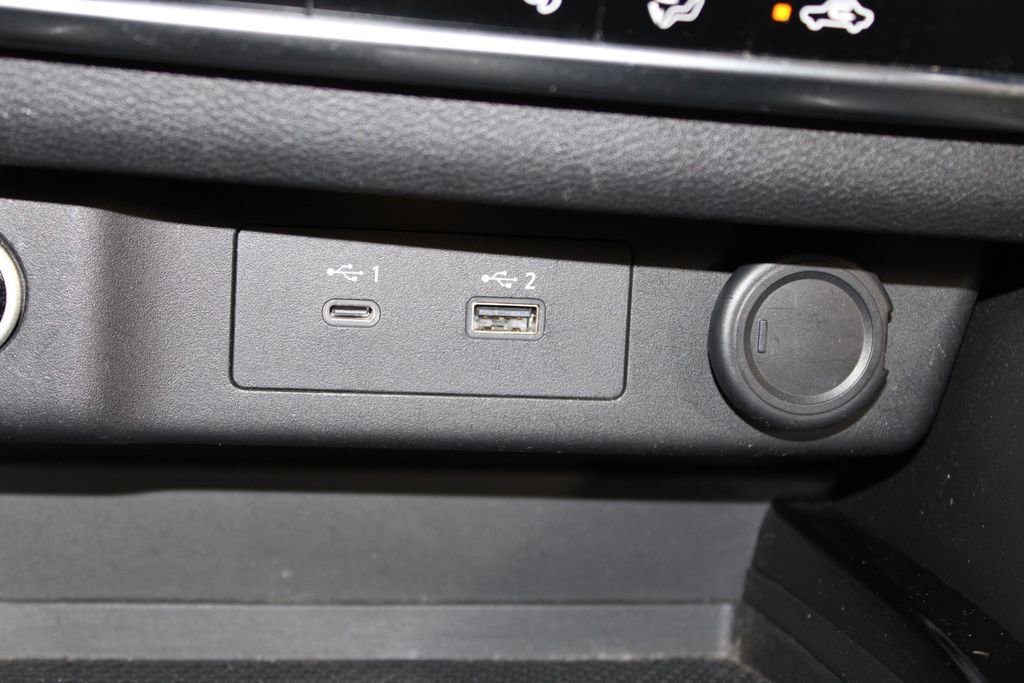 Used 2021 Nissan Rogue SV FWD image 39
