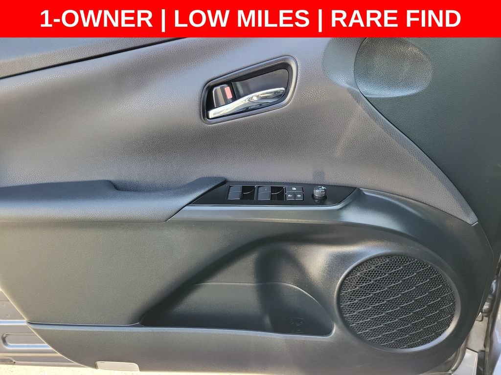 Used 2022 Toyota Prius LE FWD image 21