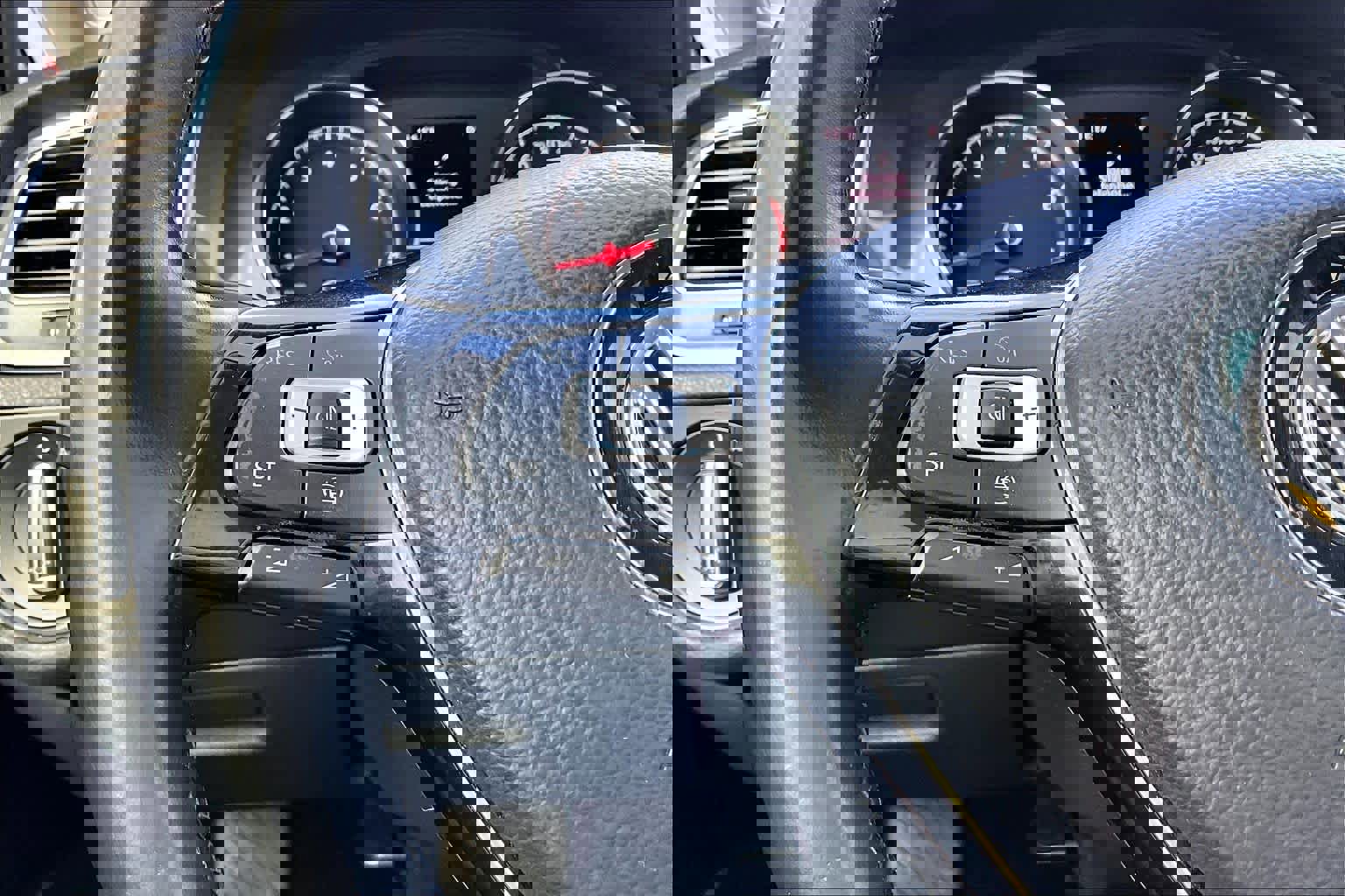 Used 2019 Volkswagen Golf S image 23