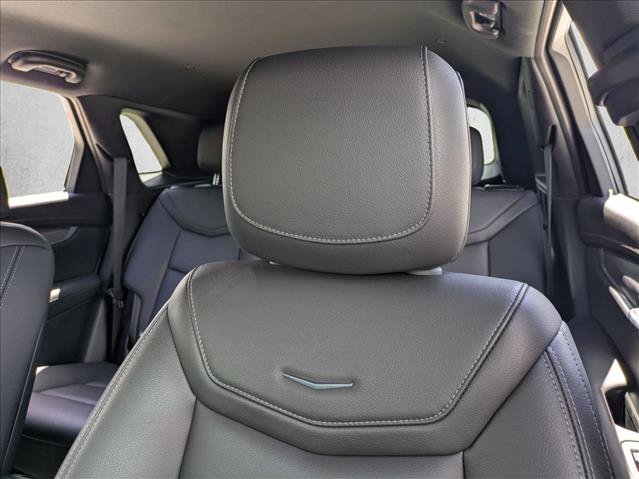 Used 2025 Cadillac XT5 Luxury FWD image 14