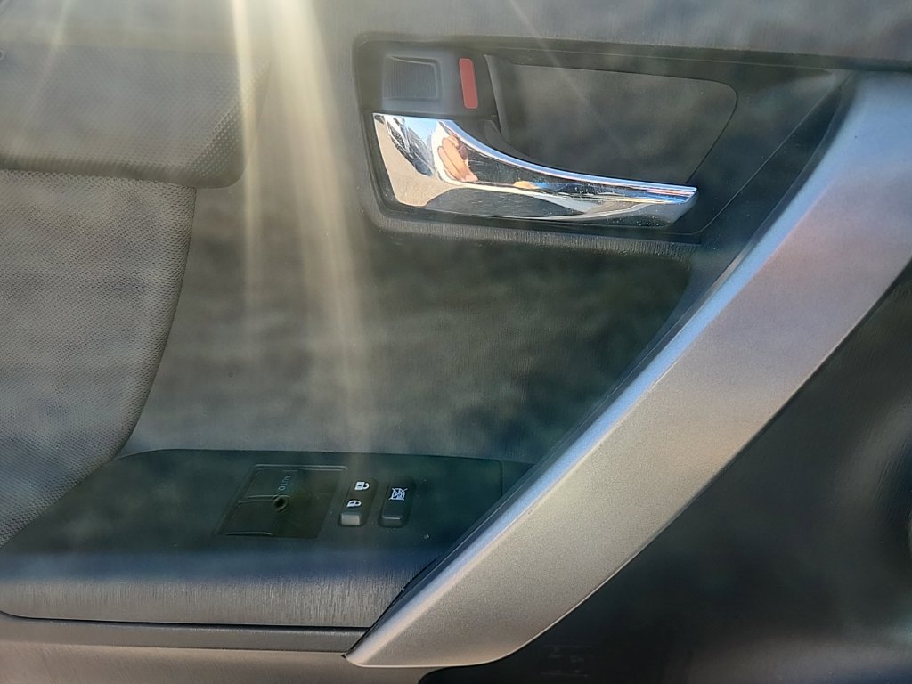Used 2016 Scion tC FWD image 26