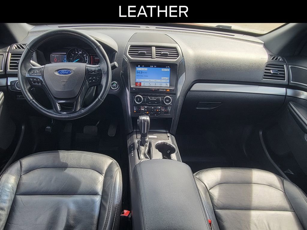 Certified 2018 Ford Explorer XLT w/ Equipment Group 202A AWD/4WD image 8