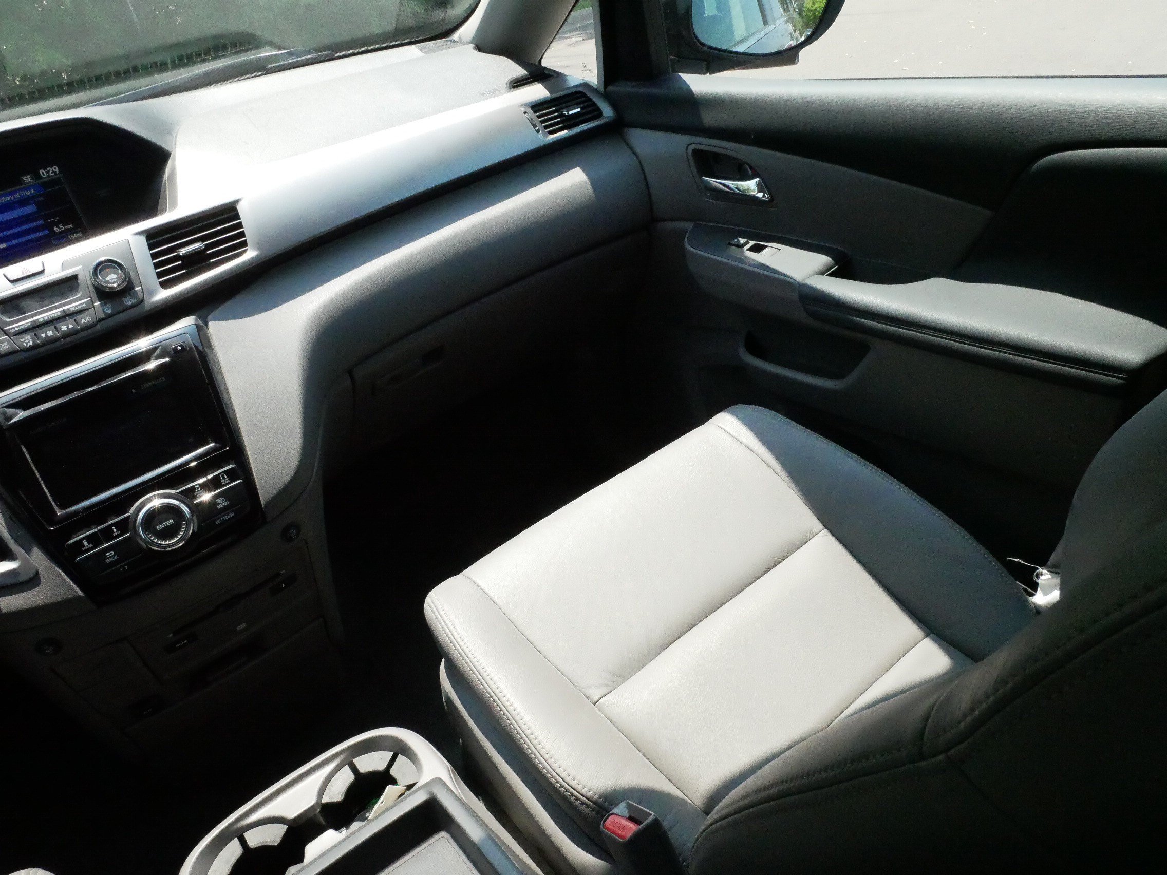 Used 2016 Honda Odyssey SE image 18
