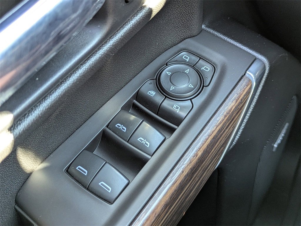 Used 2020 Chevrolet Silverado 1500 High Country image 20