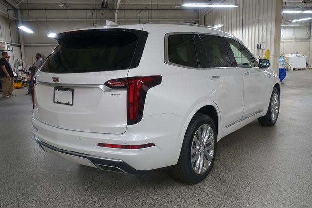 Used 2023 Cadillac XT6 Premium Luxury w/ Technology Package FWD image 7