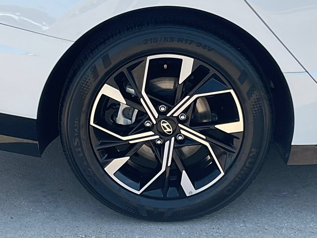 Used 2025 Hyundai Sonata SEL FWD image 7