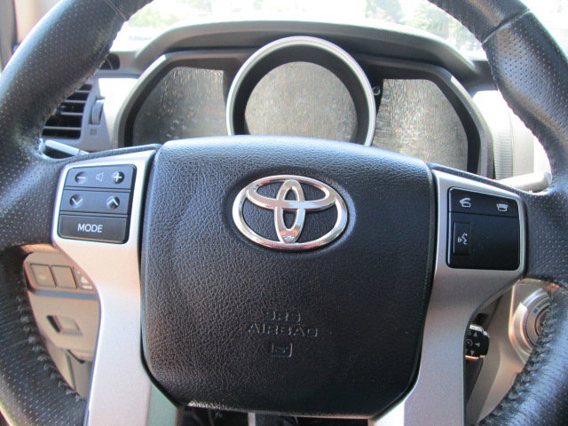 Used 2011 Toyota 4Runner Limited AWD/4WD image 15