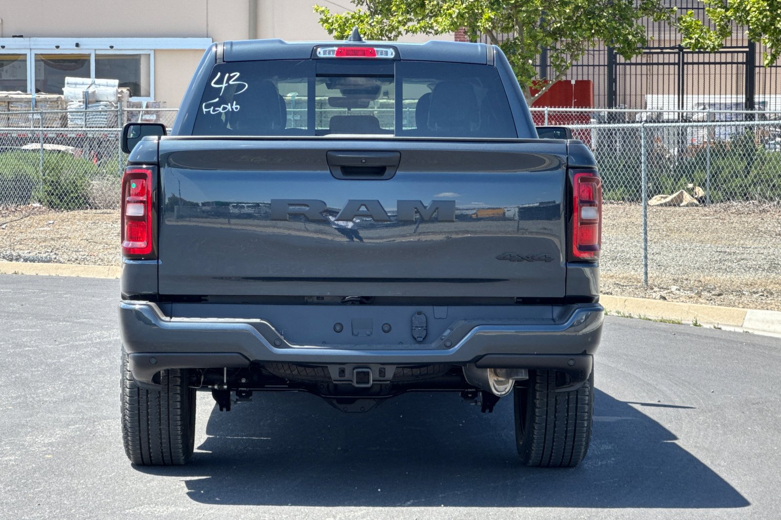 New 2026 RAM 1500 Express AWD/4WD image 4