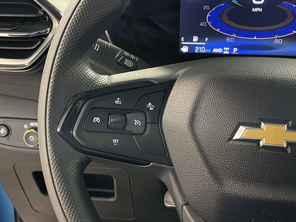 Used 2025 Chevrolet TrailBlazer LT AWD/4WD image 29