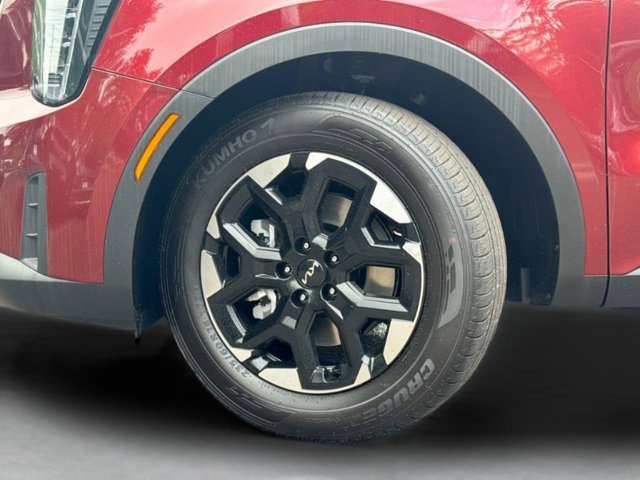Used 2025 Kia Sorento S image 28