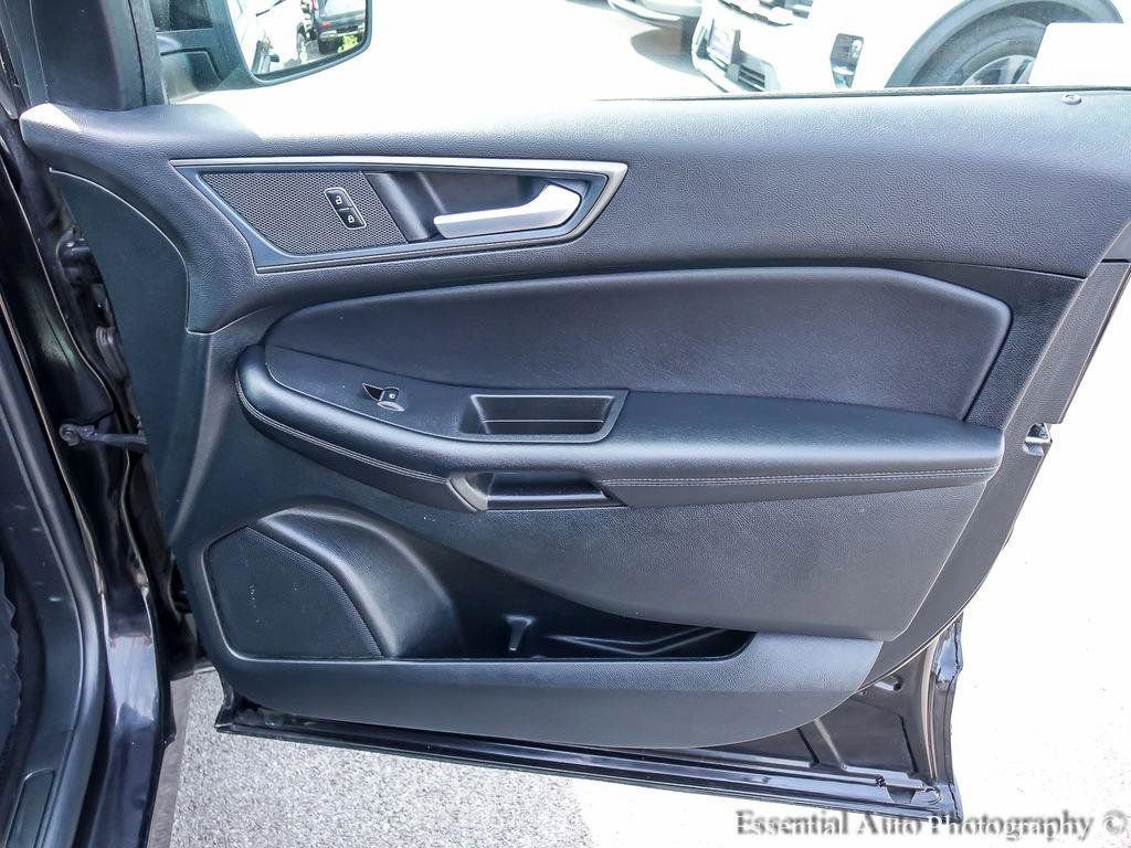 Used 2023 Ford Edge SE w/ Black Appearance Package AWD/4WD image 24