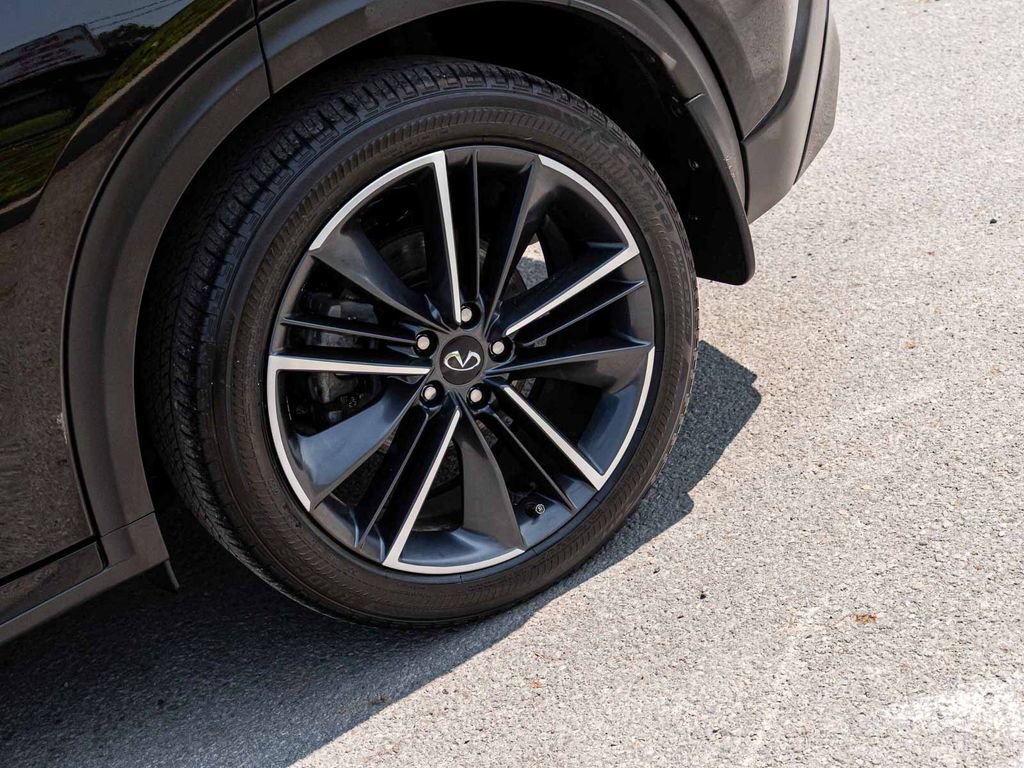 Used 2023 INFINITI QX55 Essential AWD/4WD image 8