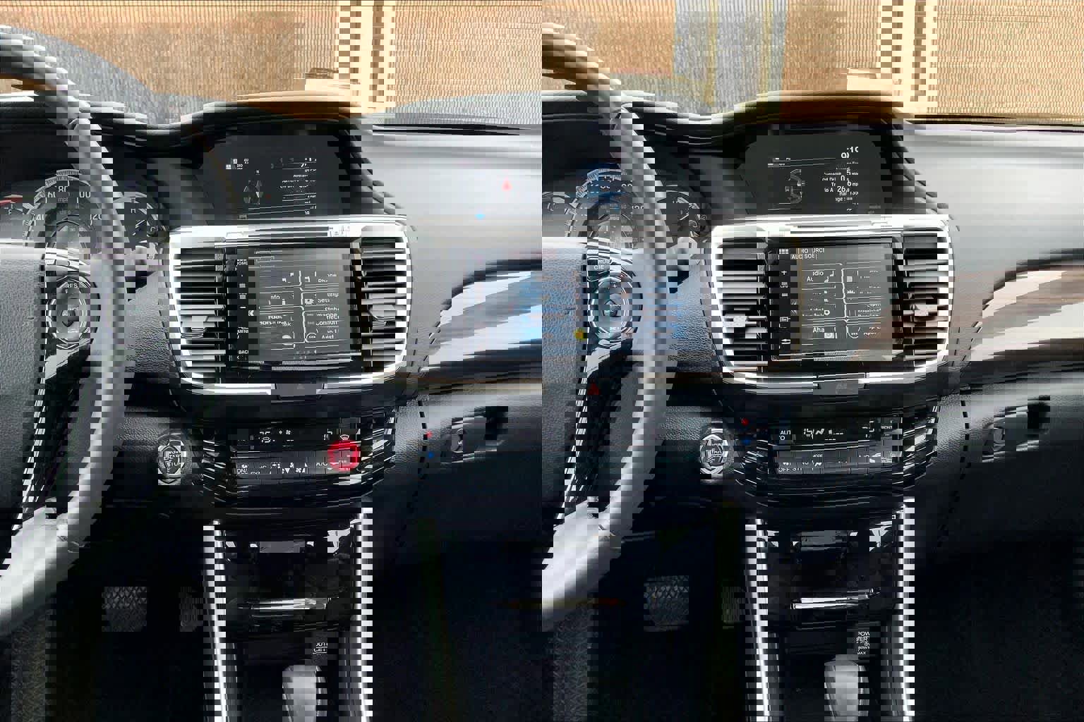 Used 2017 Honda Accord EX-L image 7