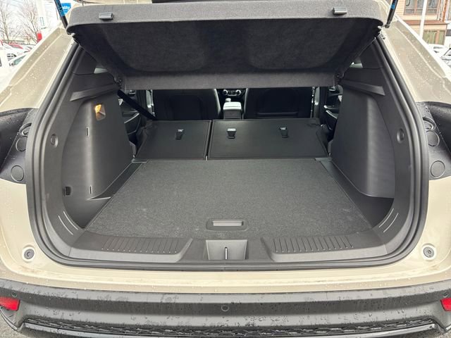 New 2026 Chevrolet Trax RS w/ Sunroof Package FWD image 30