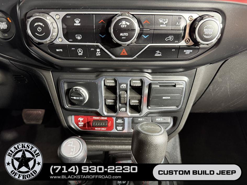 Used 2023 Jeep Gladiator Rubicon w/ Trailer Tow Package AWD/4WD image 22