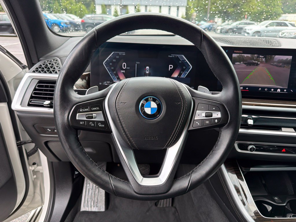 Used 2025 BMW X5 xDrive50e AWD/4WD image 16