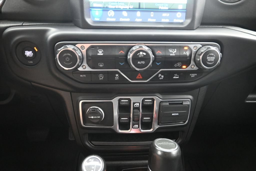 Used 2021 Jeep Gladiator Overland AWD/4WD image 18