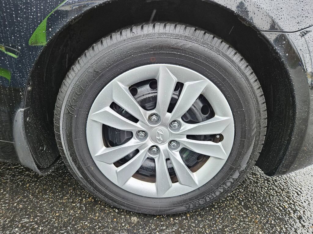 Used 2011 Hyundai Sonata GLS FWD image 8