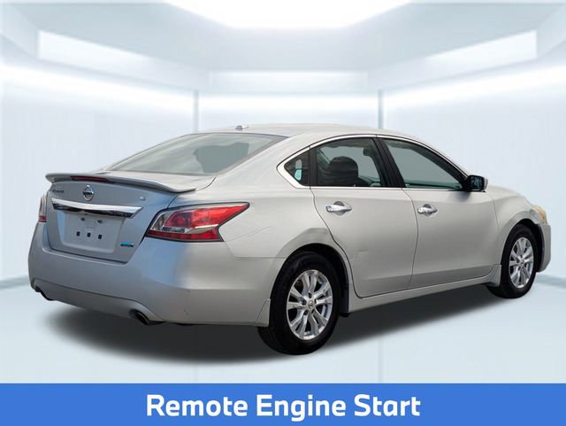 Used 2014 Nissan Altima 2.5 S w/ Sport Value Package image 6