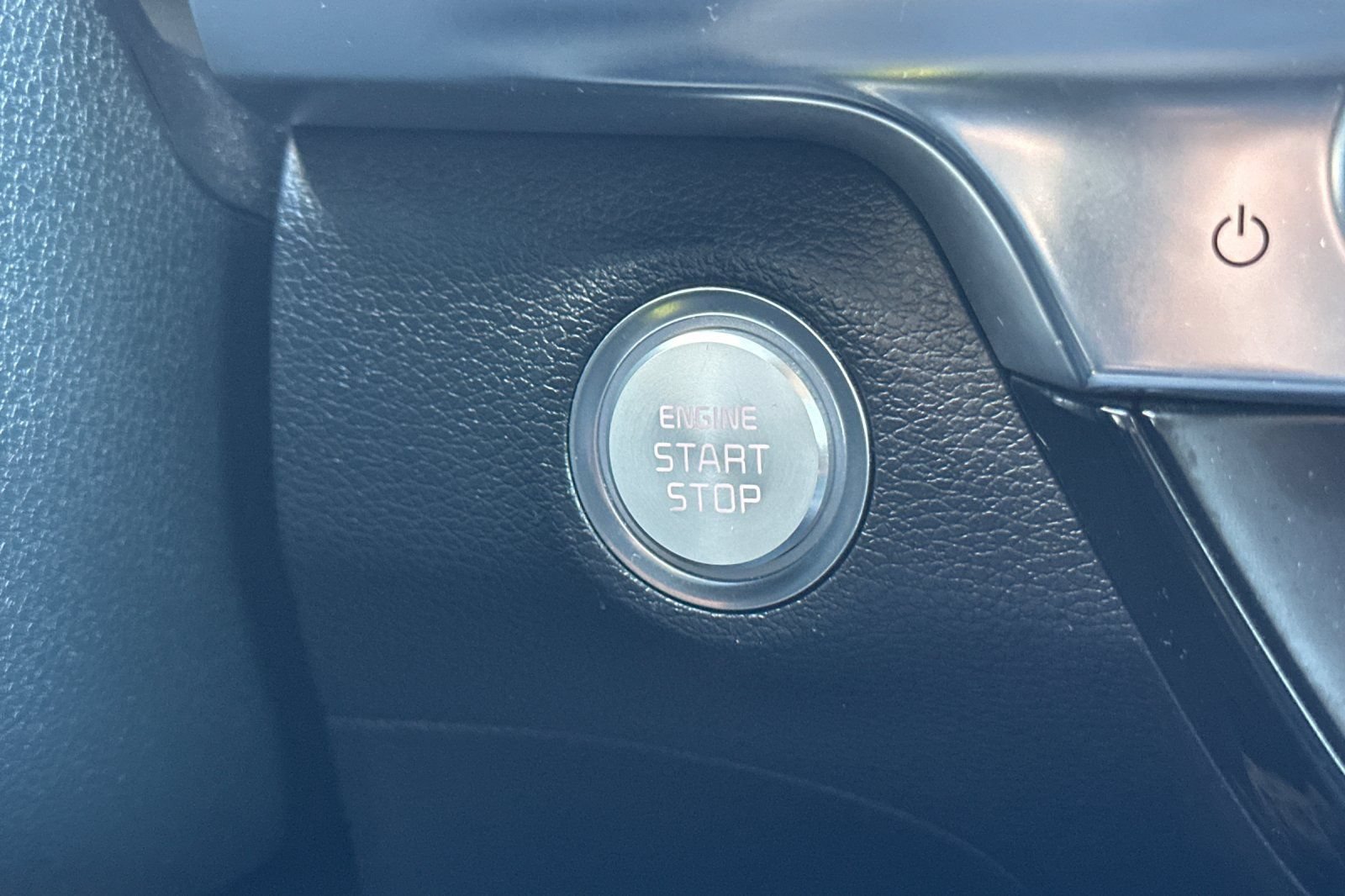 Certified 2022 Kia Telluride SX FWD image 25
