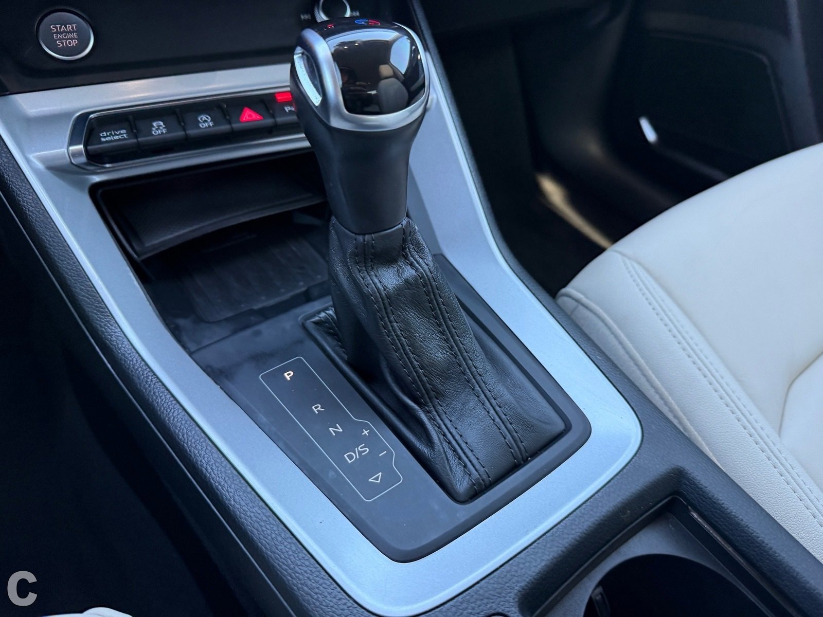 Used 2020 Audi Q3 2.0T Prestige image 21