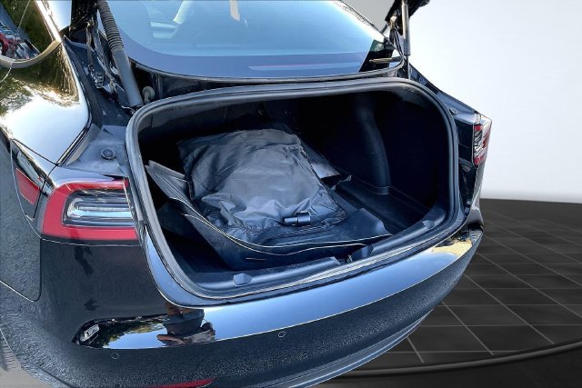 Used 2022 Tesla Model 3 Performance AWD/4WD image 5
