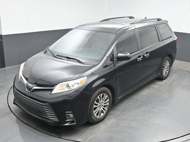 Used 2020 Toyota Sienna XLE FWD image 15