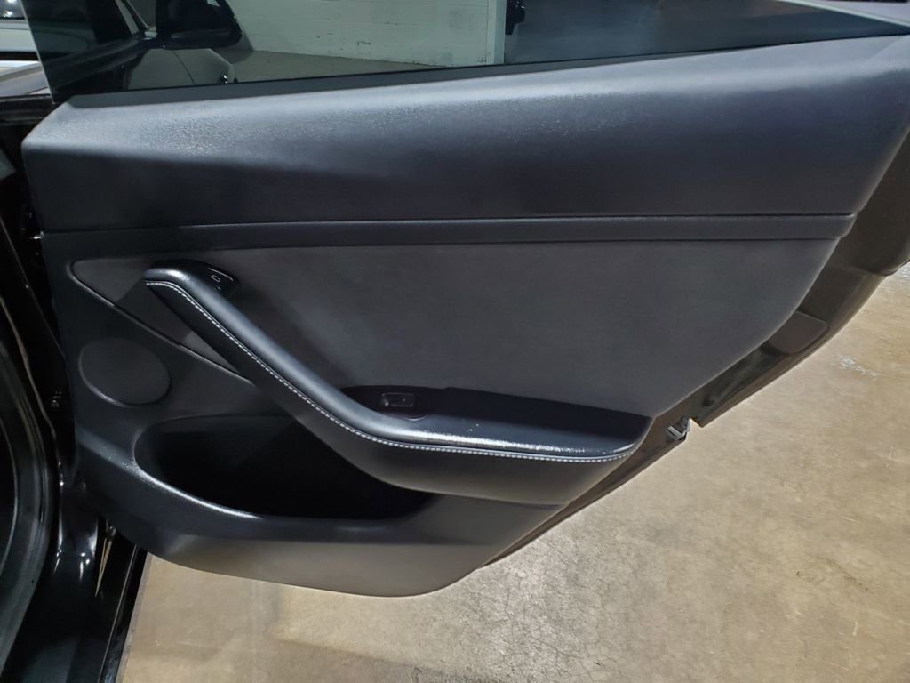 Used 2022 Tesla Model 3 Long Range image 23