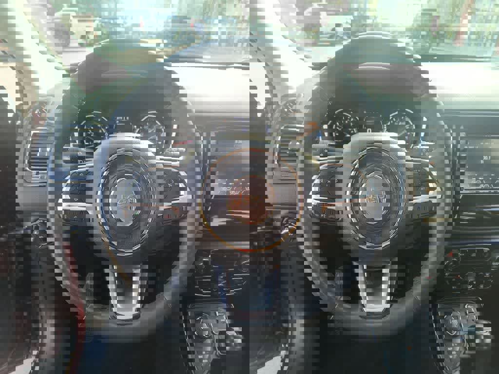 Used 2021 Jeep Compass Latitude image 14