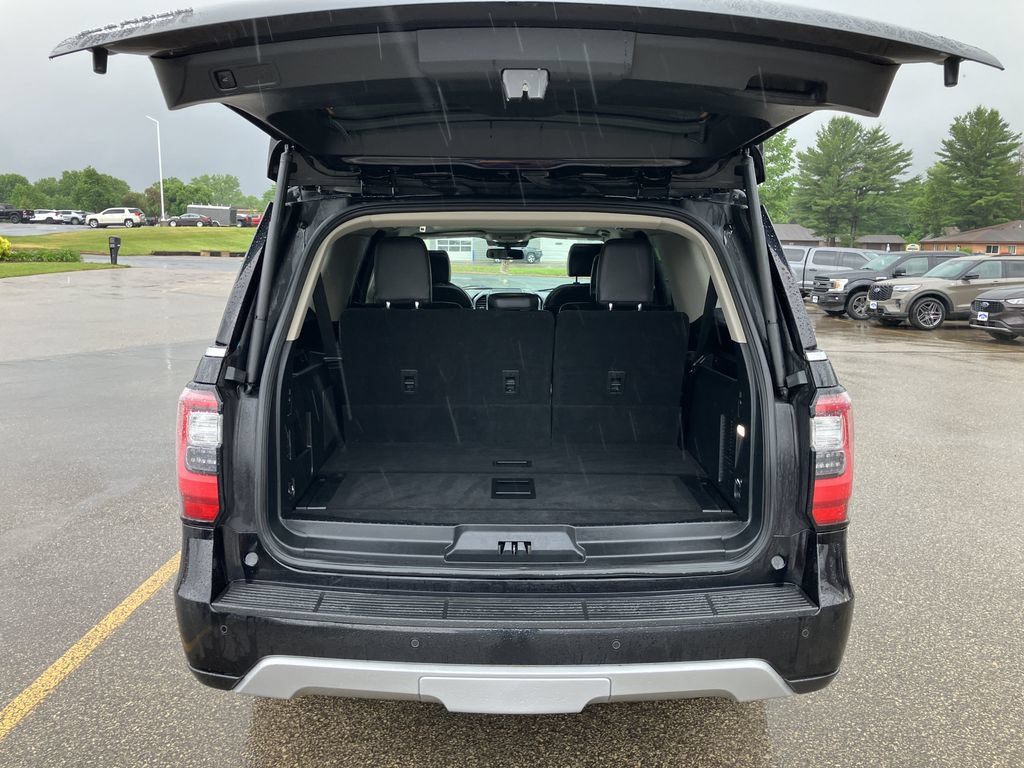Used 2021 Ford Expedition Max Platinum AWD/4WD image 19