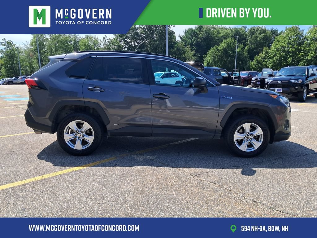 Used 2021 Toyota RAV4 LE AWD/4WD image 7