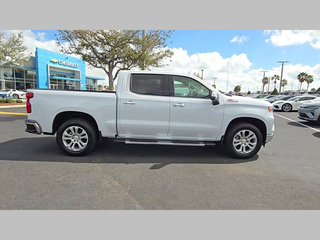 New 2026 Chevrolet Silverado 1500 LTZ w/ Technology Package AWD/4WD image 26