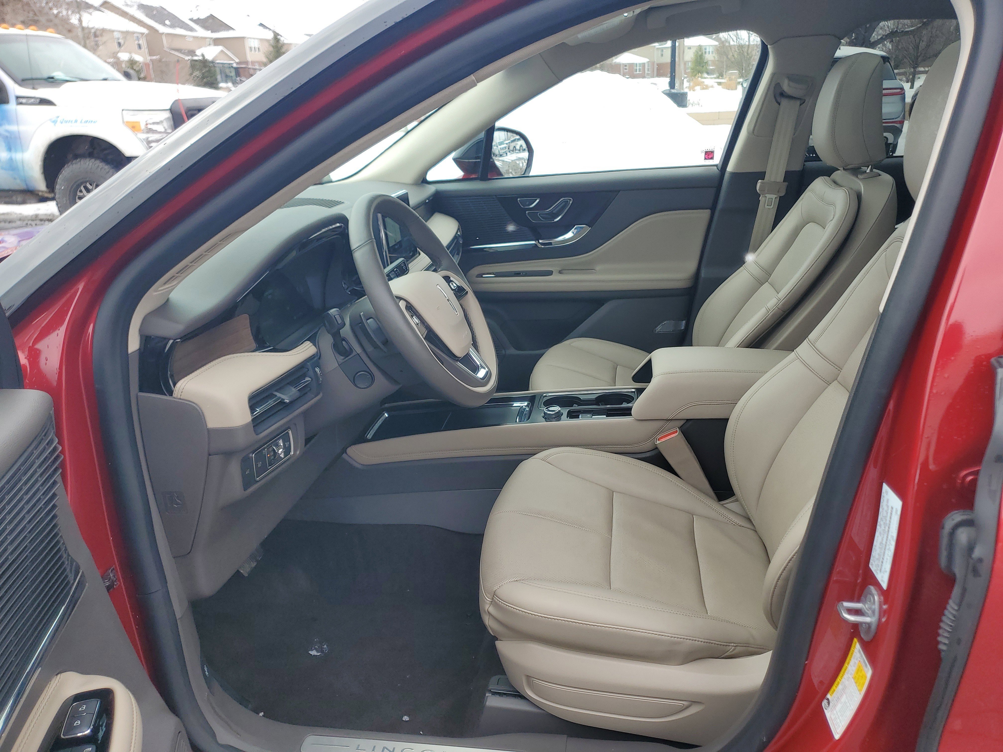 Certified 2022 Lincoln Corsair Reserve w/ Equipment Group 201A image 12