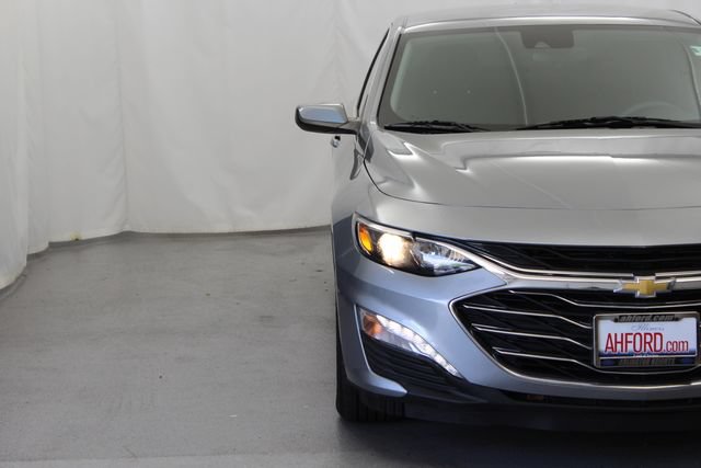 Used 2023 Chevrolet Malibu LT FWD image 4