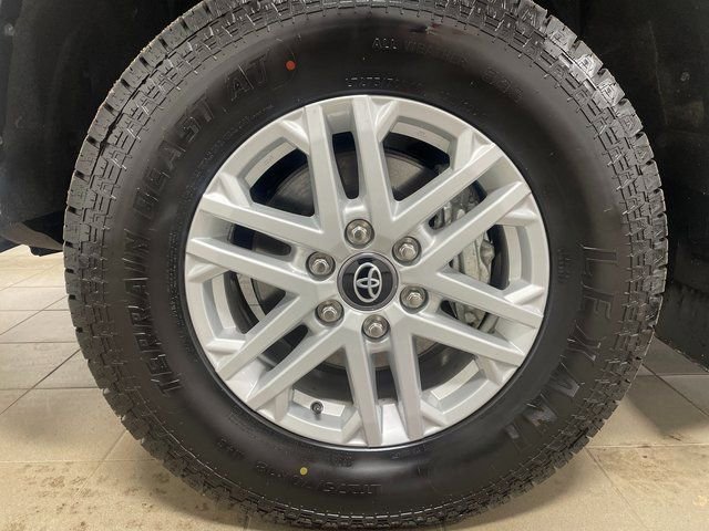 Used 2025 Toyota Tundra SR5 AWD/4WD image 7
