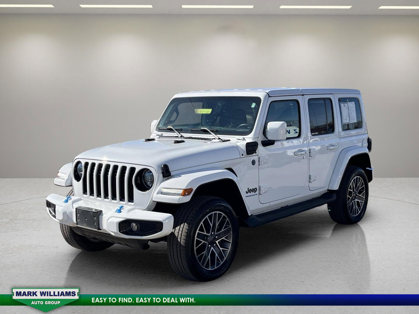 Used 2023 Jeep Wrangler Unlimited Sahara image 3