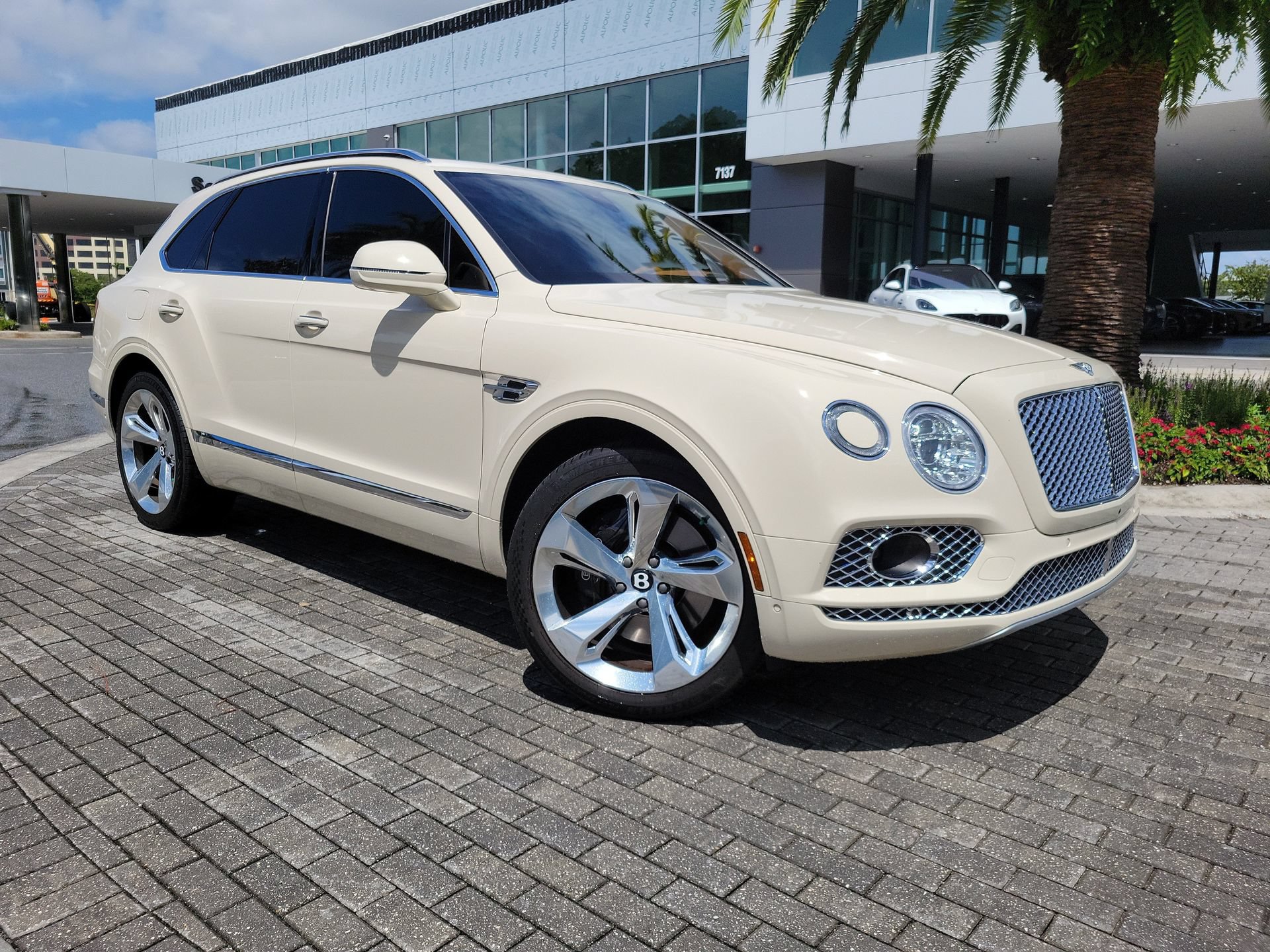 Used 2018 Bentley Bentayga