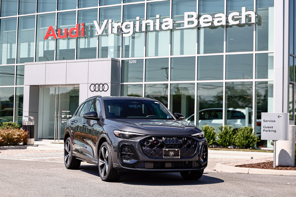 New 2026 Audi SQ5 Premium Plus AWD/4WD image 1