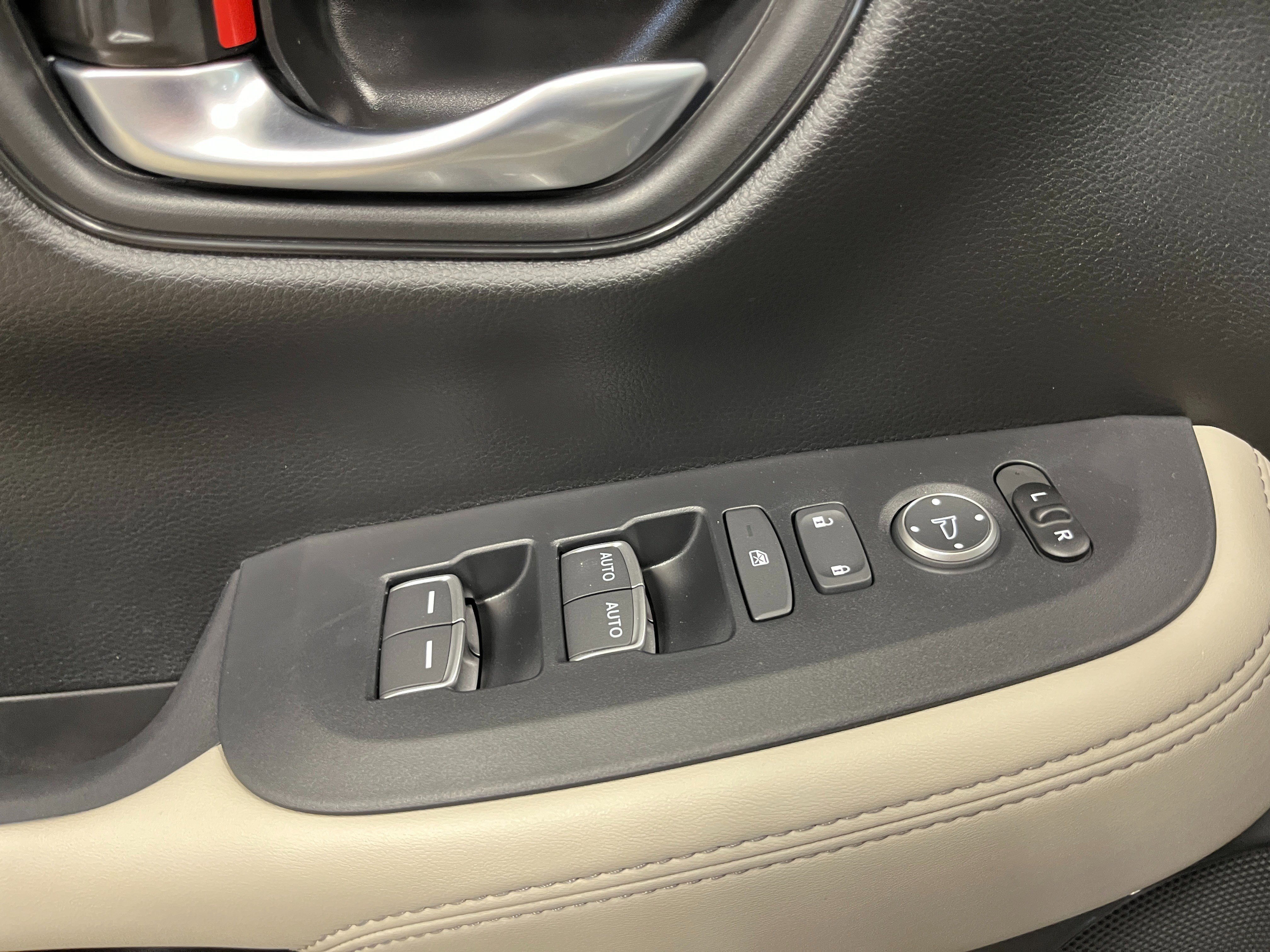 New 2026 Honda HR-V EX-L image 18