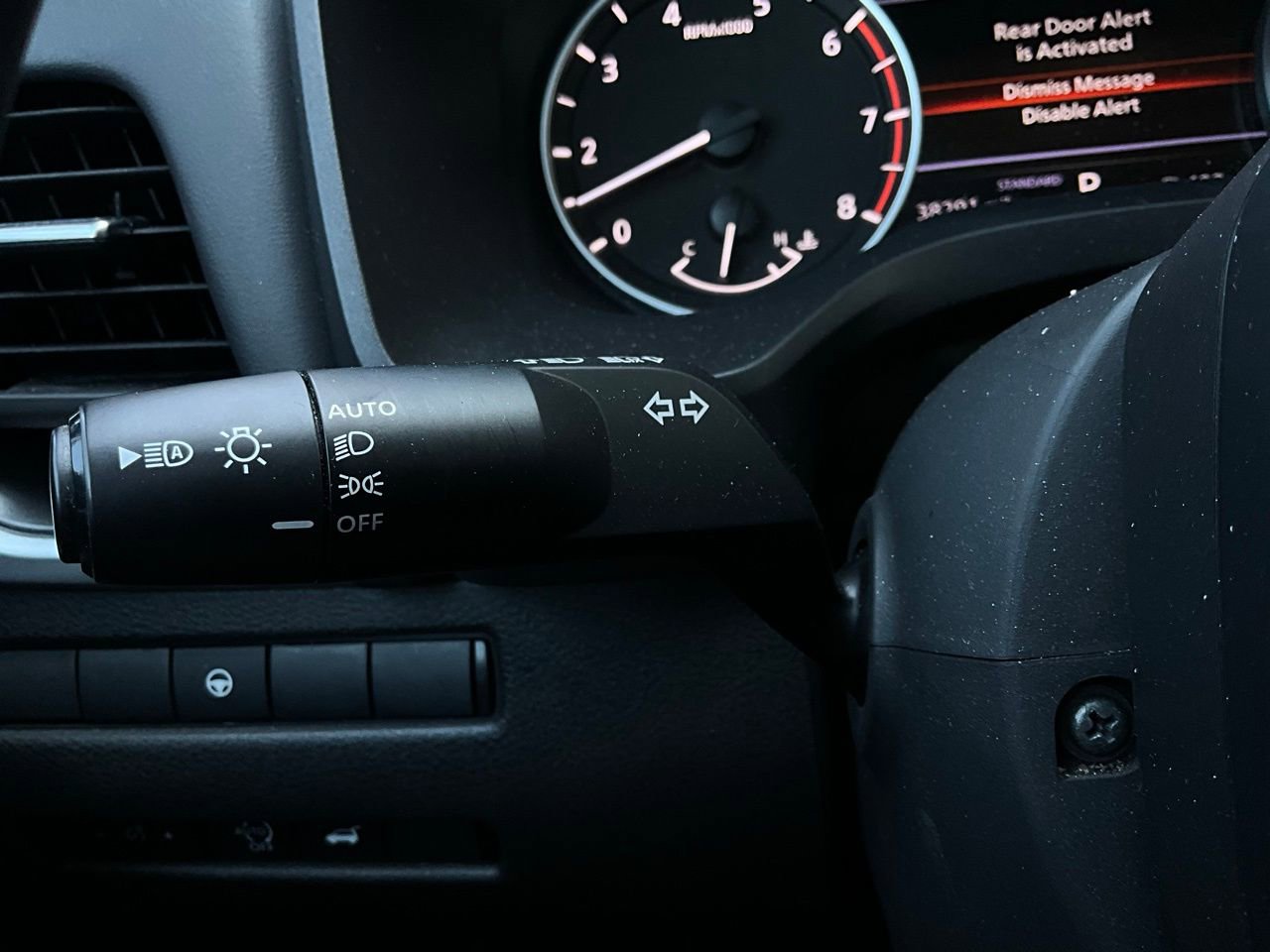 Used 2025 Nissan Rogue SV FWD image 35