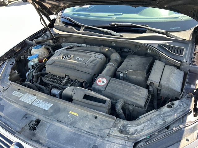 Used 2017 Volkswagen Passat 1.8T R-Line image 33