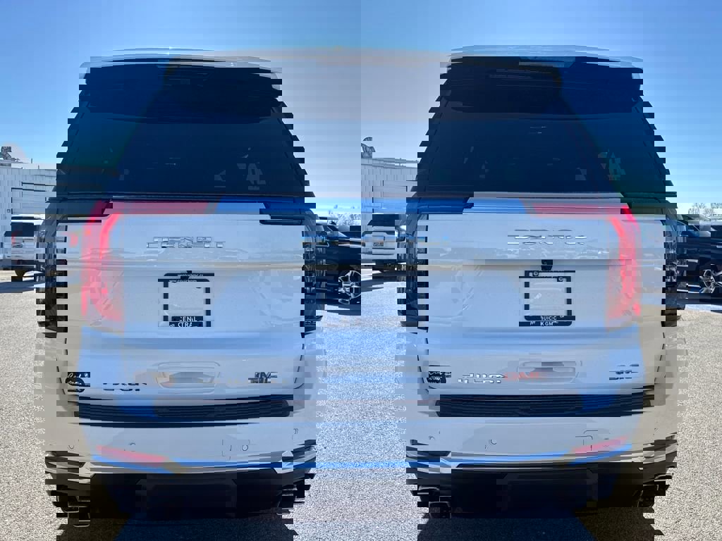 New 2026 GMC Yukon XL Denali w/ LPO, Floor Liner Package image 5