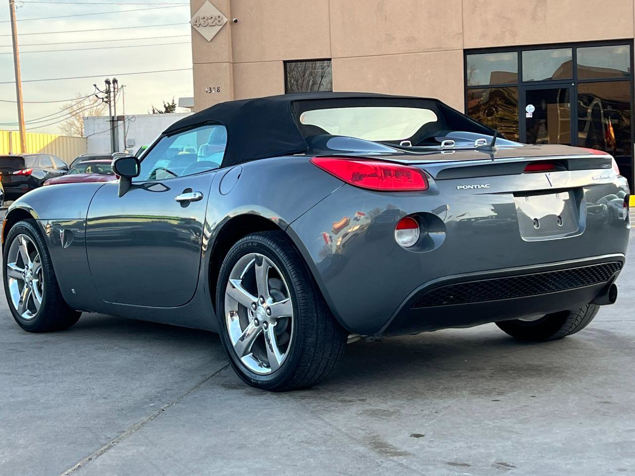Used 2008 Pontiac Solstice Convertible w/ Preferred Package RWD image 5