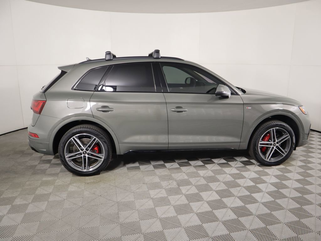 Used 2025 Audi Q5 e Premium Plus w/ Premium Plus Package image 4