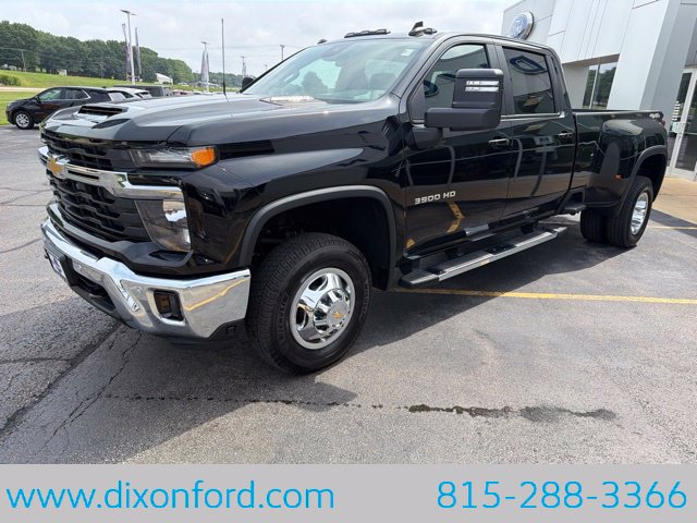 Used 2026 Chevrolet Silverado 3500 LT w/ All Star Edition AWD/4WD image 3