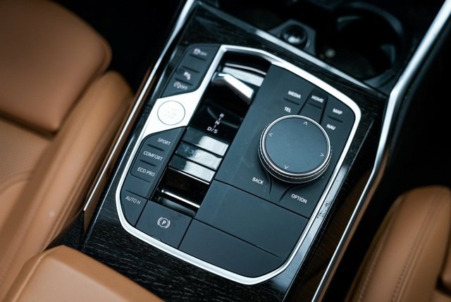 Used 2023 BMW 330i xDrive Sedan w/ Premium Package image 21