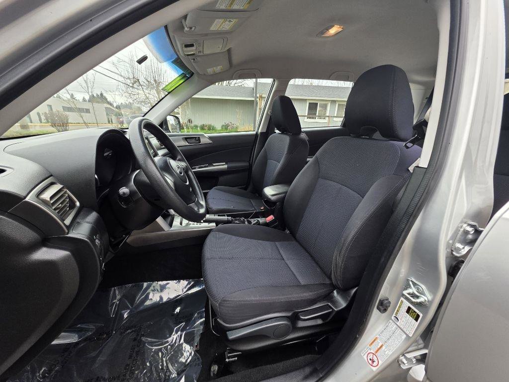 Used 2011 Subaru Forester 2.5X w/ Alloy Wheel Value Pkg image 13