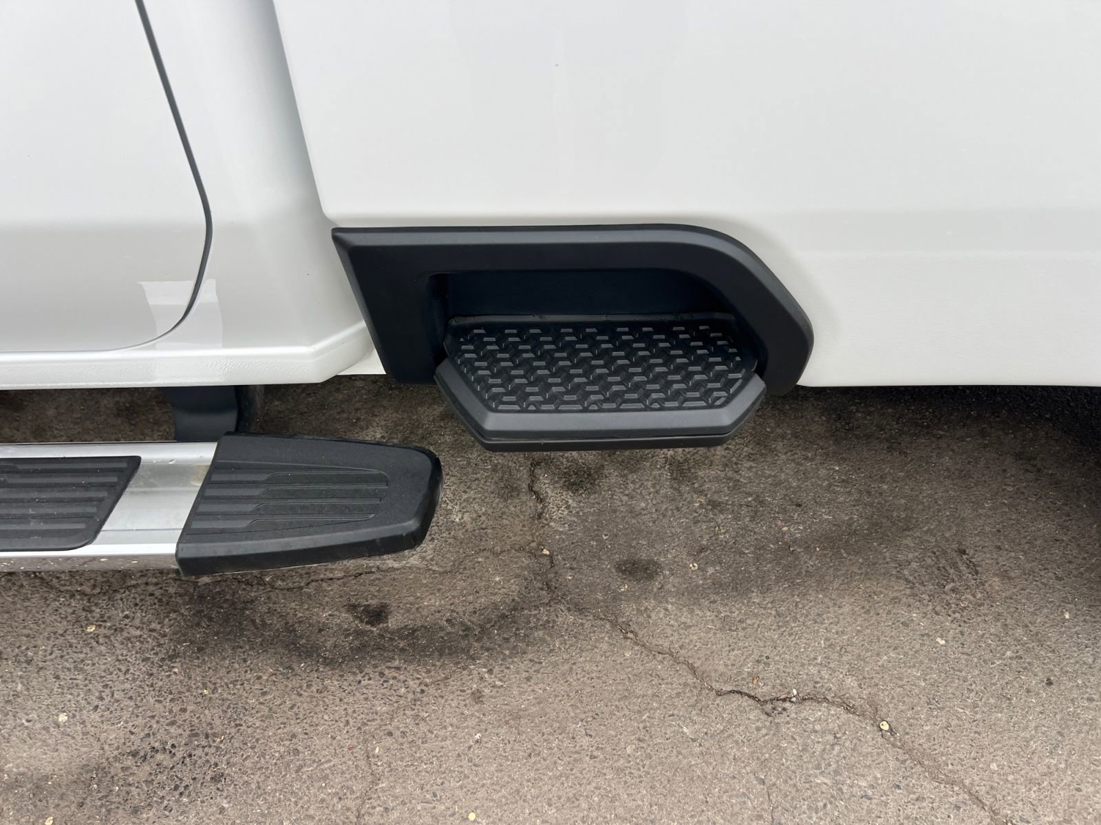 Used 2023 GMC Sierra 3500 SLE w/ SLE Convenience Package AWD/4WD image 30