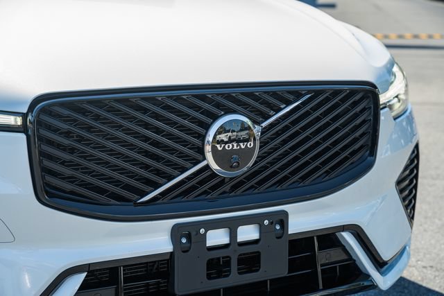 Certified 2026 Volvo XC60 B5 Plus AWD/4WD image 12